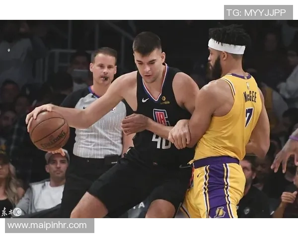 快船湖人视频直播精彩对决全场回顾与分析尽在这里 快船湖人视频直播精彩对决全场回顾与分析尽在这里